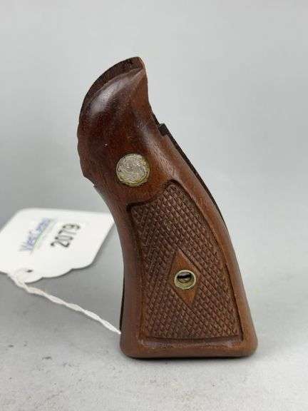 Smith & Wesson Pistol Grips image