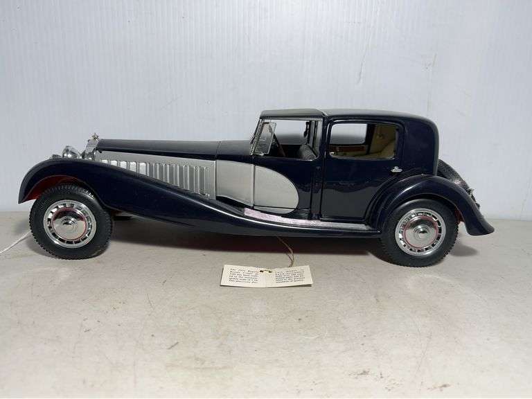 1931 Bugatti Royale Coupe de Ville Franklin Mint Precision Model 1:16 Scale