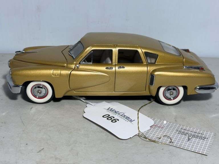 Franklin Mint 1948 Tucker 50th Anniversary Diecast Model Car 1:24 Scale image