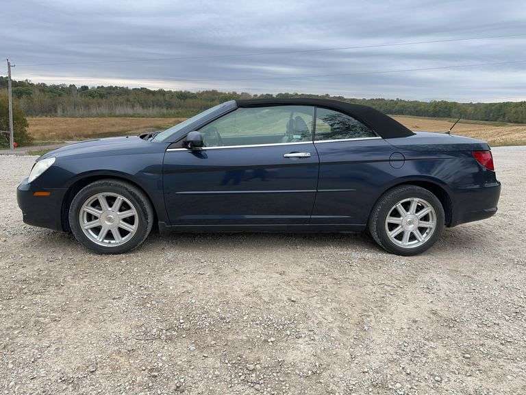 2008 Chrysler Sebring Limited Convertible image