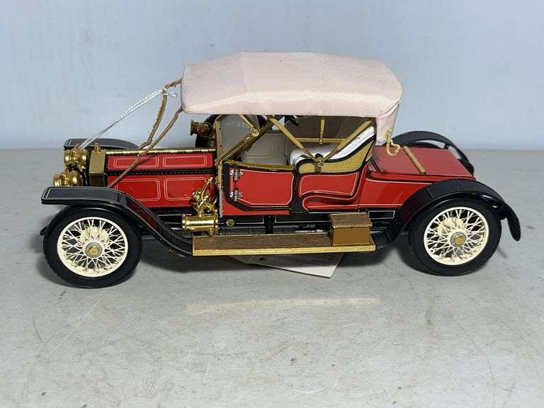 Franklin Mint 1910 Rolls-Royce Silver Ghost Precision Model 1:24 Scale