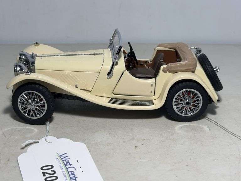 1938 Jaguar SS-100 Franklin Mint Precision Model 1:24 Scale Diecast Car
