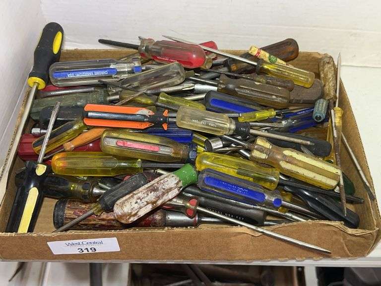 Assorted Screwdrivers image