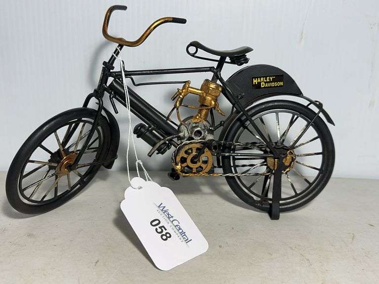 Harley-Davidson Motorcycle Metal Art Sculpture image