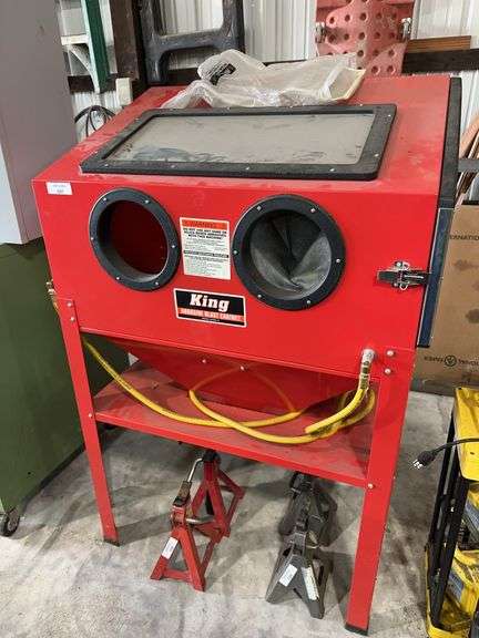 King Abrasive Blast Cabinet with Media (NEW) image