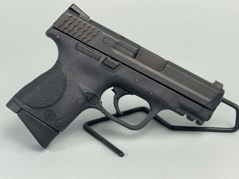 Smith & Wesson M&P 9C Stainless 9MM Handgun MPW6372 image