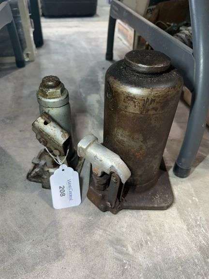 Two Hydraulic Bottle Jacks - 2 and 12 Ton Capacity image