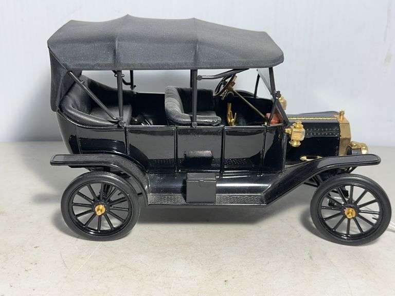 Franklin Mint 1915 Ford Model T Touring Car Precision Model image