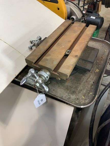 Metal Milling Machine Table with Adjustable Handles image