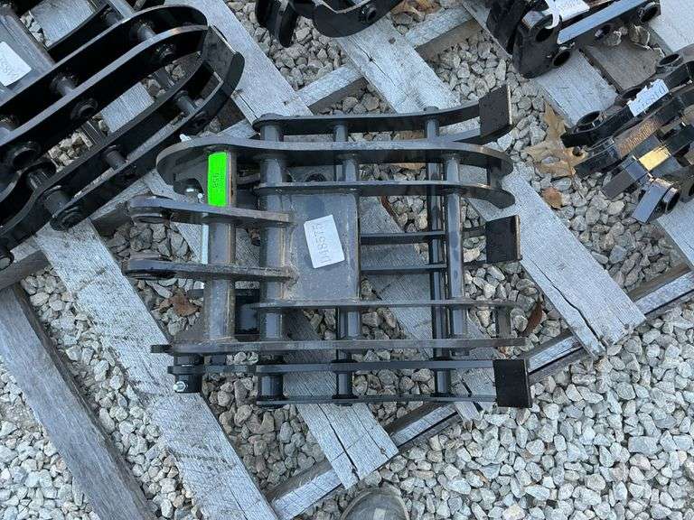 Grapple attachment for mini excavator image