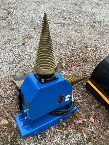 Mini Skid steer wood splitter image
