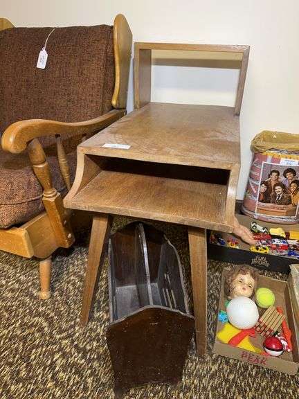 Wooden Side Table with Magazine Rack image