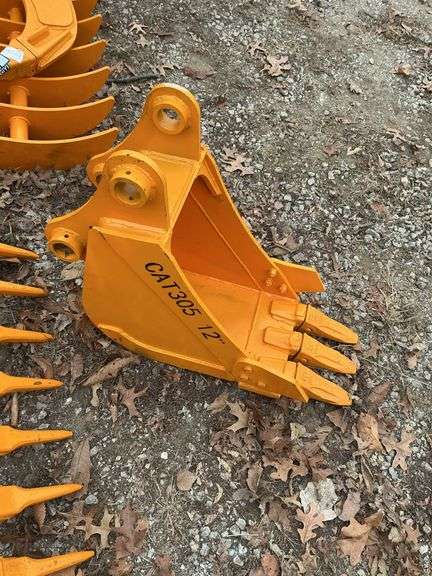 CAT 305 12” Attachment image