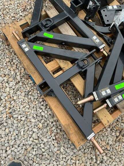 TQH-26-02C Class two three-point hitch receiver image