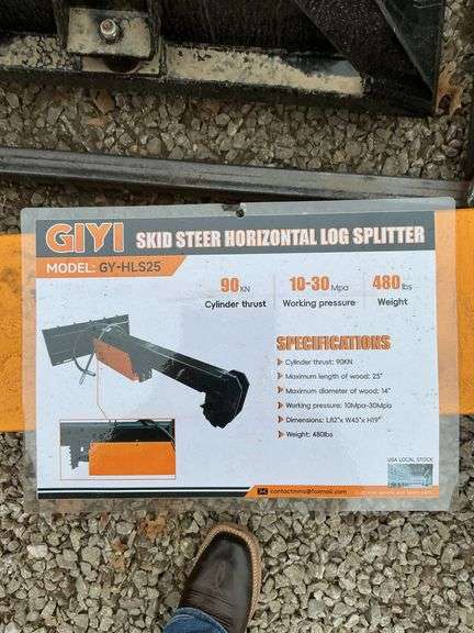 Skid steer horizontal log splitter image