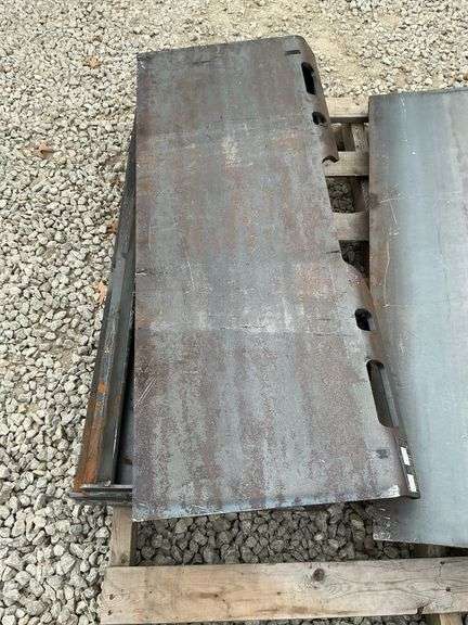 QMP 2 –16–12T Skid steer plate image