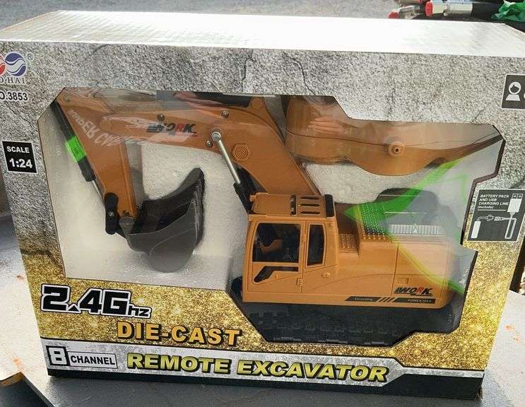 Diecast remote excavator image