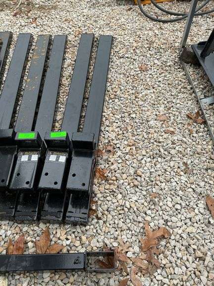 TF one-664000G Forks pair image