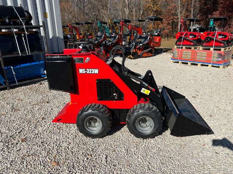 Mini skid loader model MS 323W tire machine image