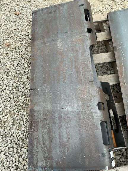 QMP 2 –16–12T Skid steer plate image