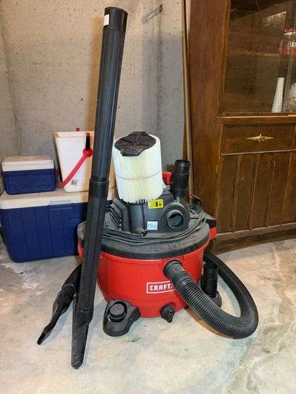 Craftsman 12-Gallon Wet/Dry Vac image