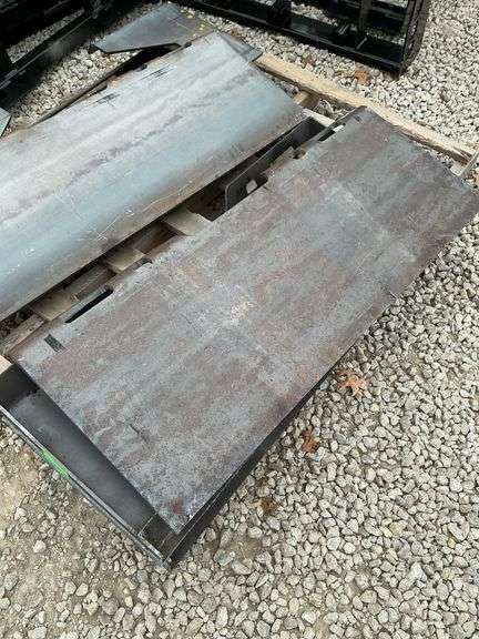 QMP 2 –16–12T Skid steer plate image