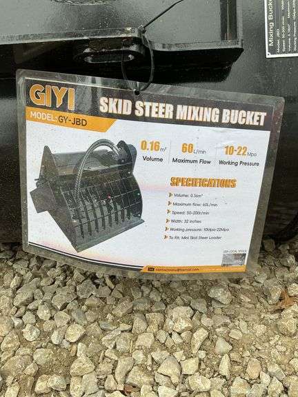 Mini skid steer mixing bucket image
