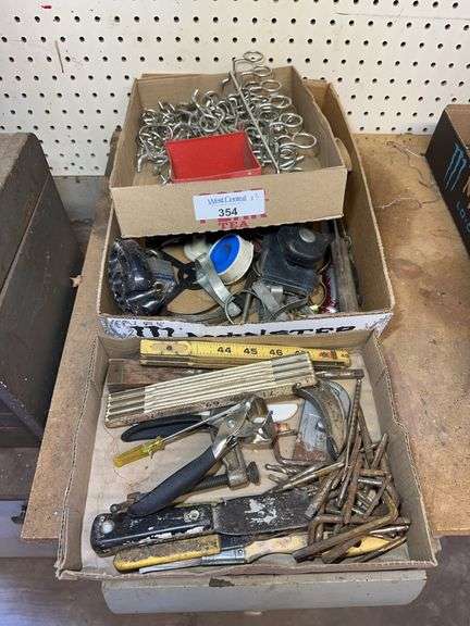 Mixed Lot of Tools and Hardware - image