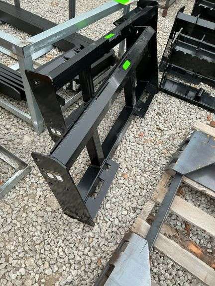 PFF 2-13-45W Skid steer fork plate (no forks) image