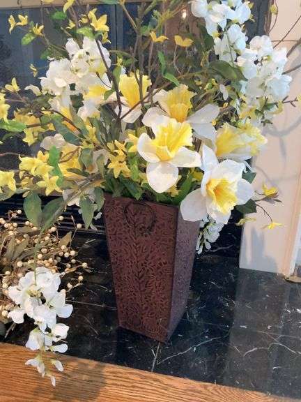 Floral Arrangement and Decorative Vase Grouping image