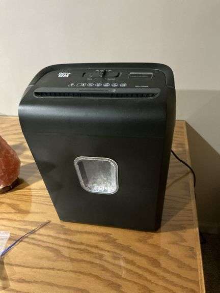 Desk Contents: Shredder, Plate Holders, Rubik's Cube & More image