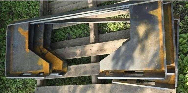 ECOTRIC 3/8" Thick Quick Tach Cut Out Mount Plate image