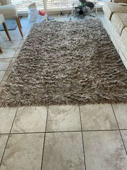 Shag rug, and Matt image