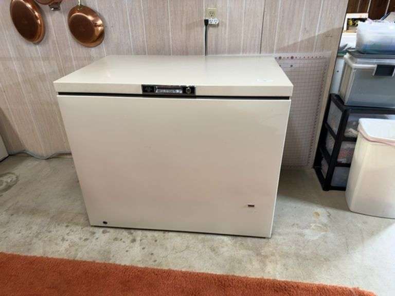 Kenmore Coldspot 15 Chest Freezer