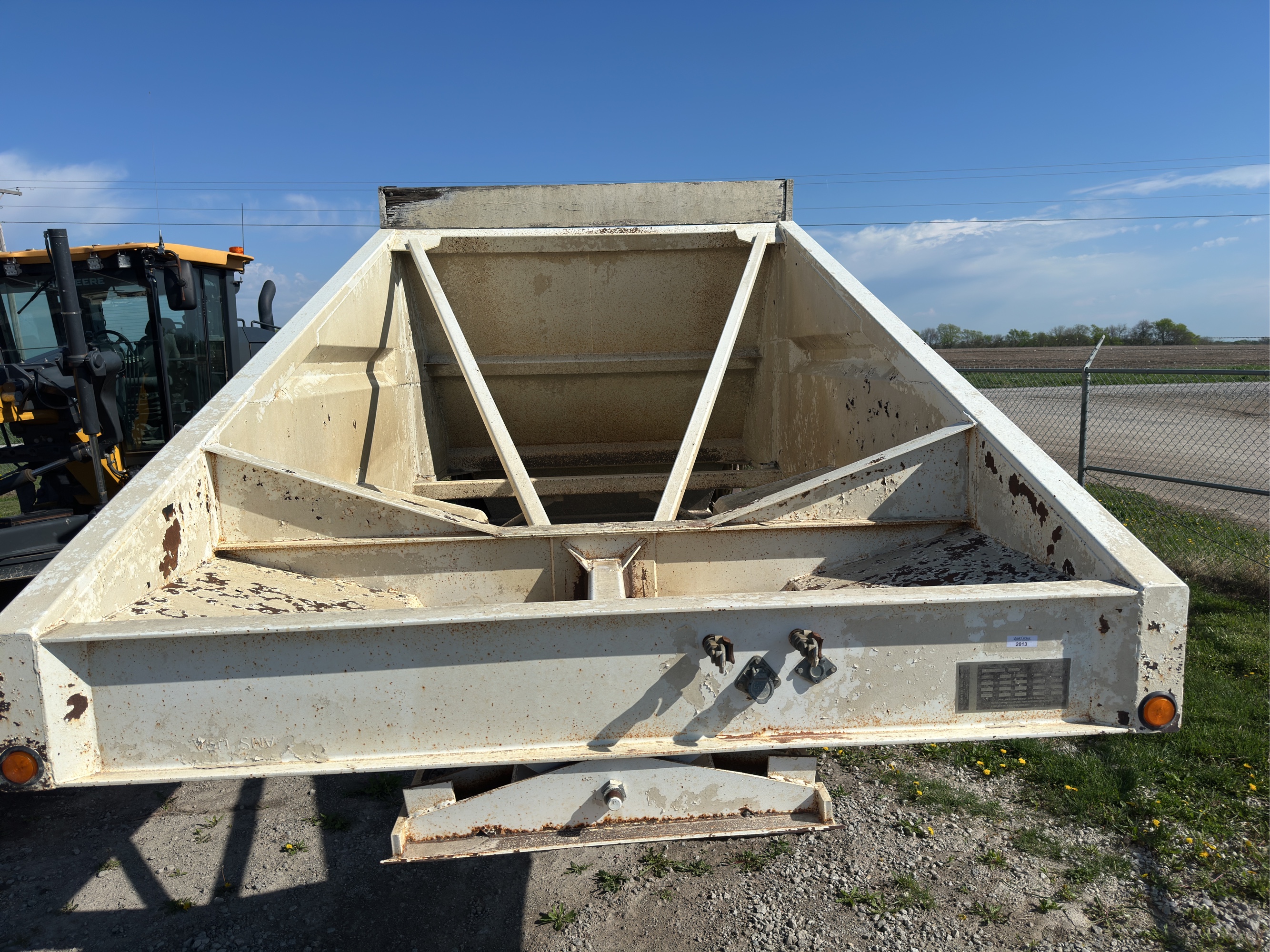 Lot image 3