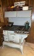 Roesch Enamel Range Co. Cast Iron Stove