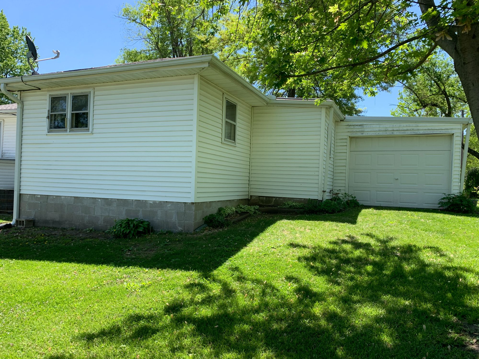 Lot image 74