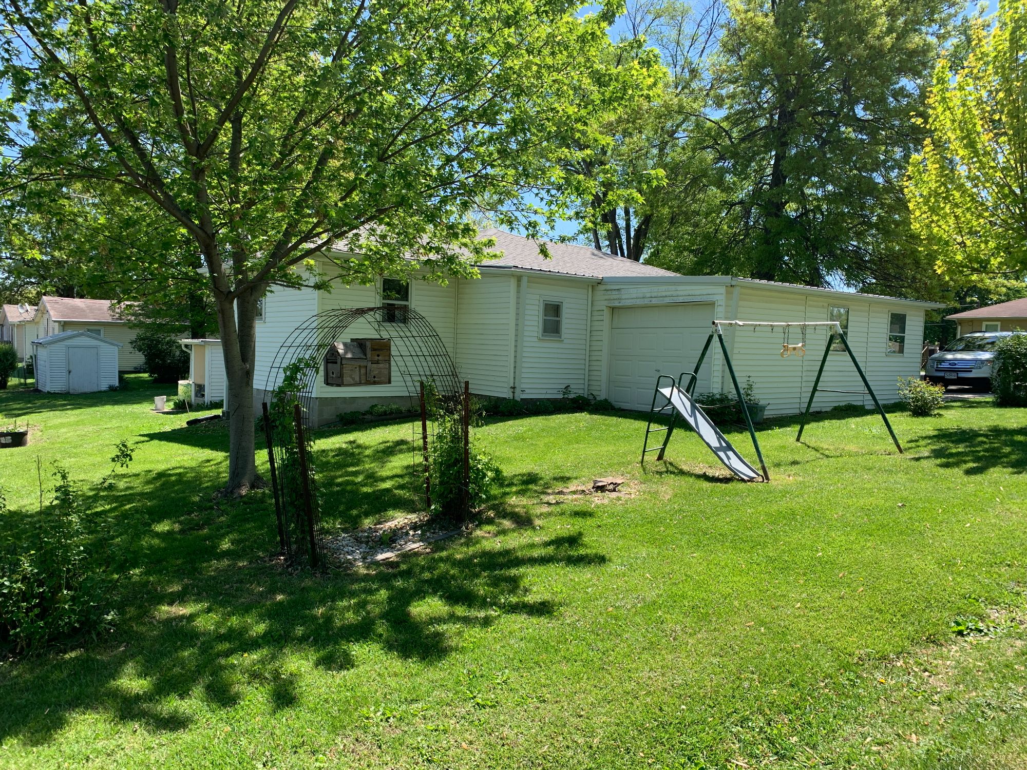 Lot image 75