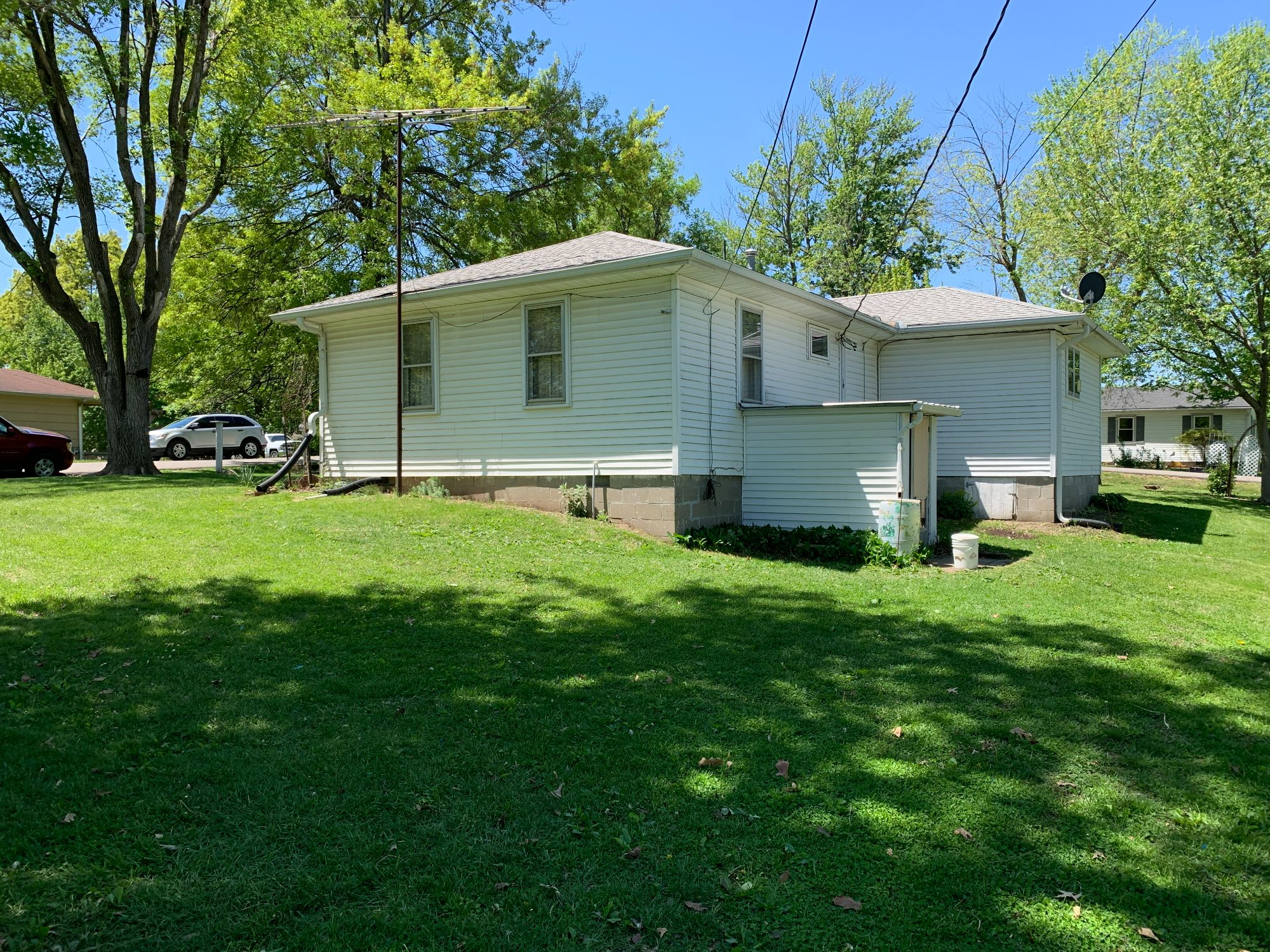 Lot image 85