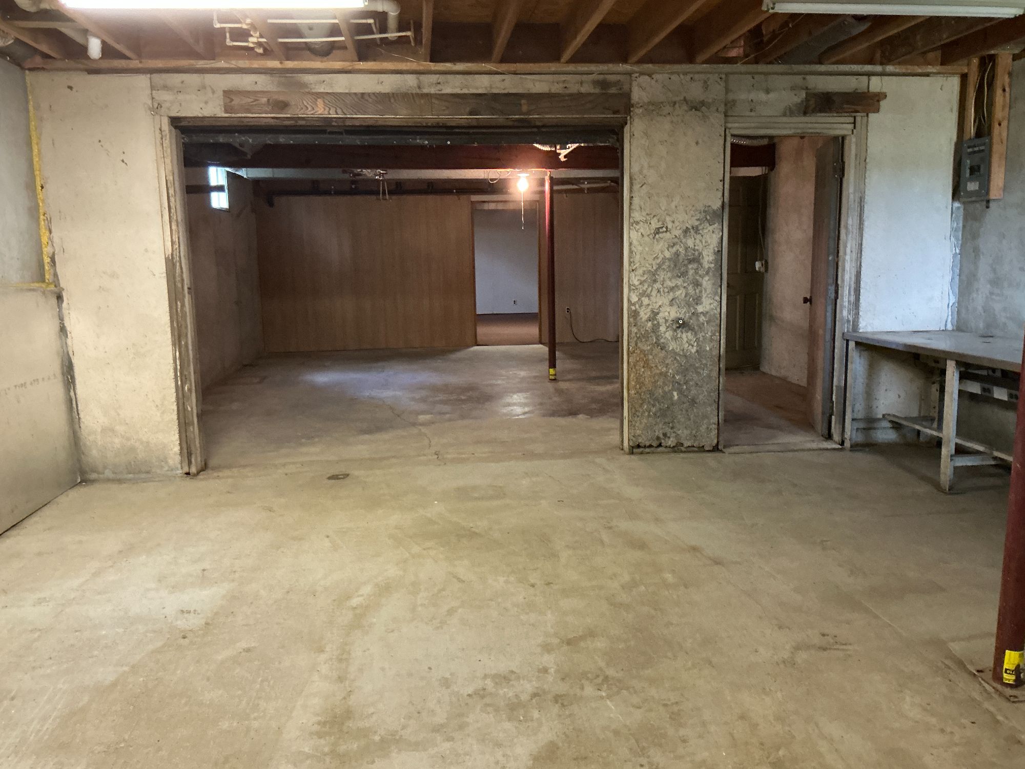 Lot image 128