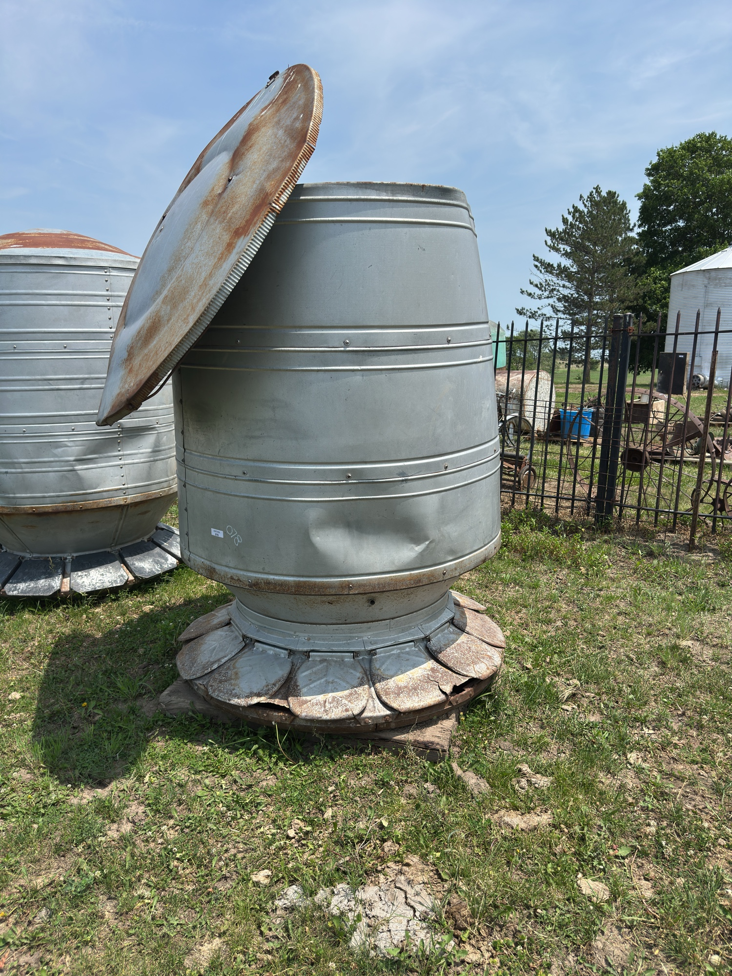 Lot image 1