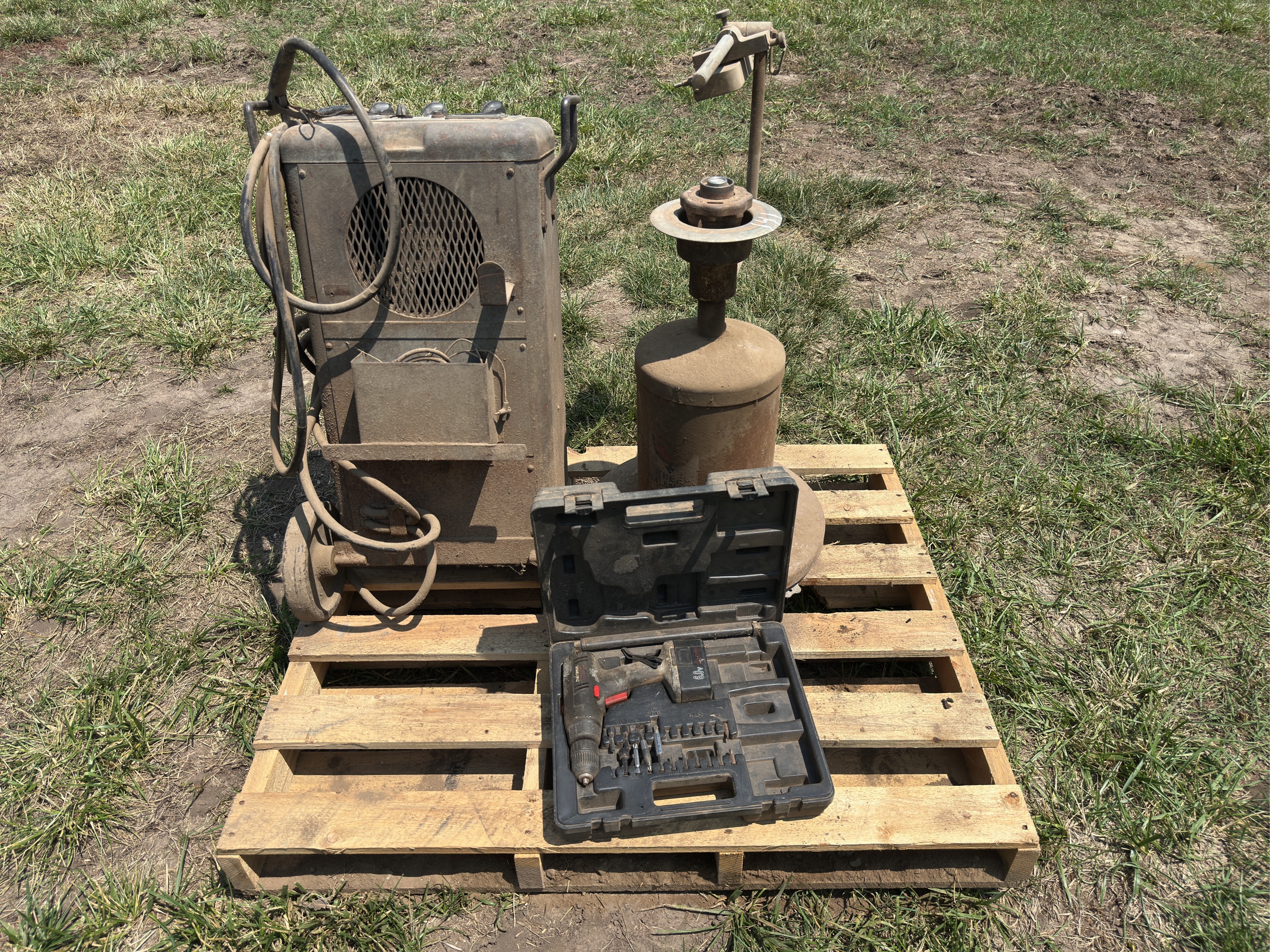 Lot image 1