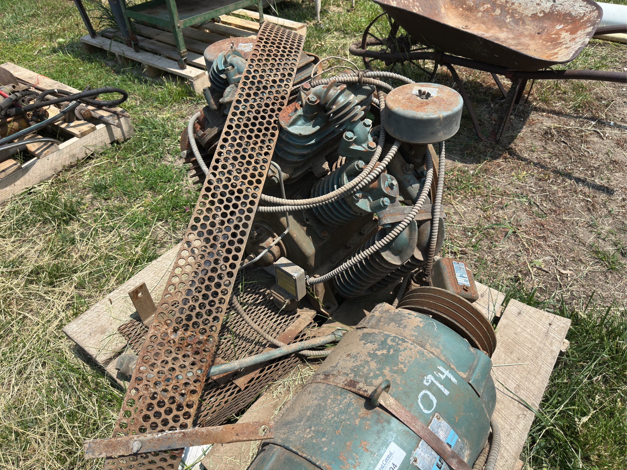 Lot image 4