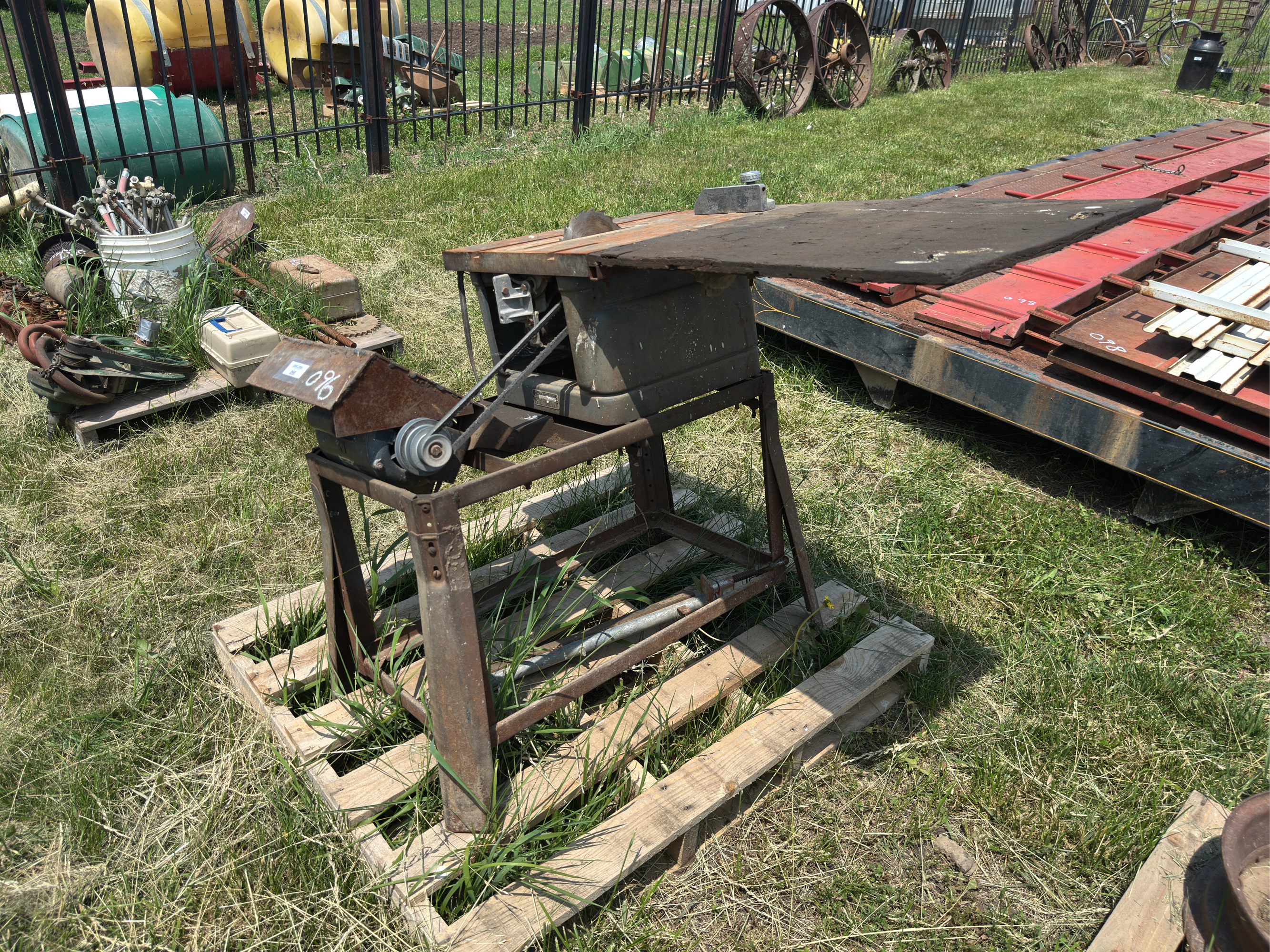 Lot image 1