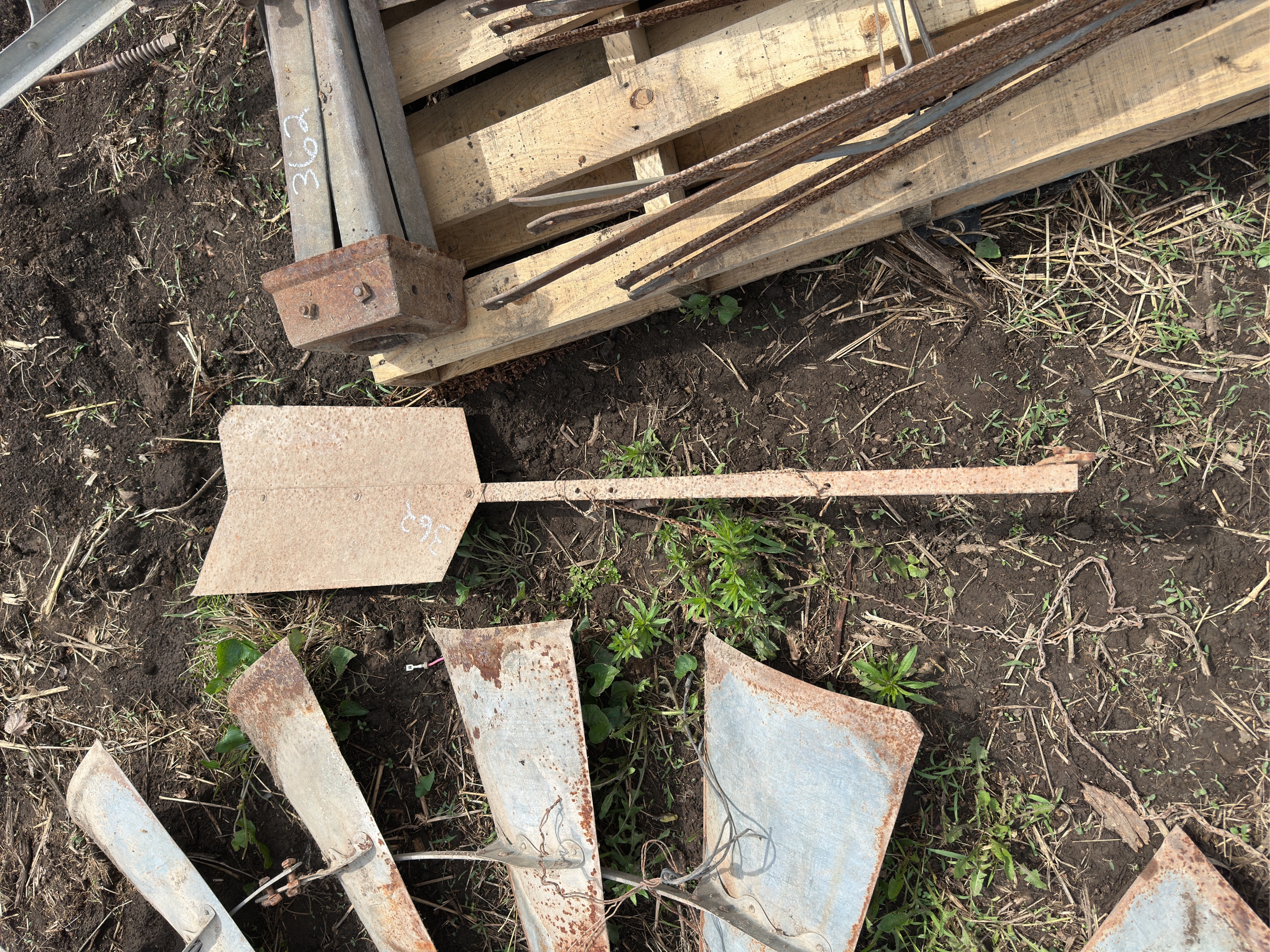 Lot image 8