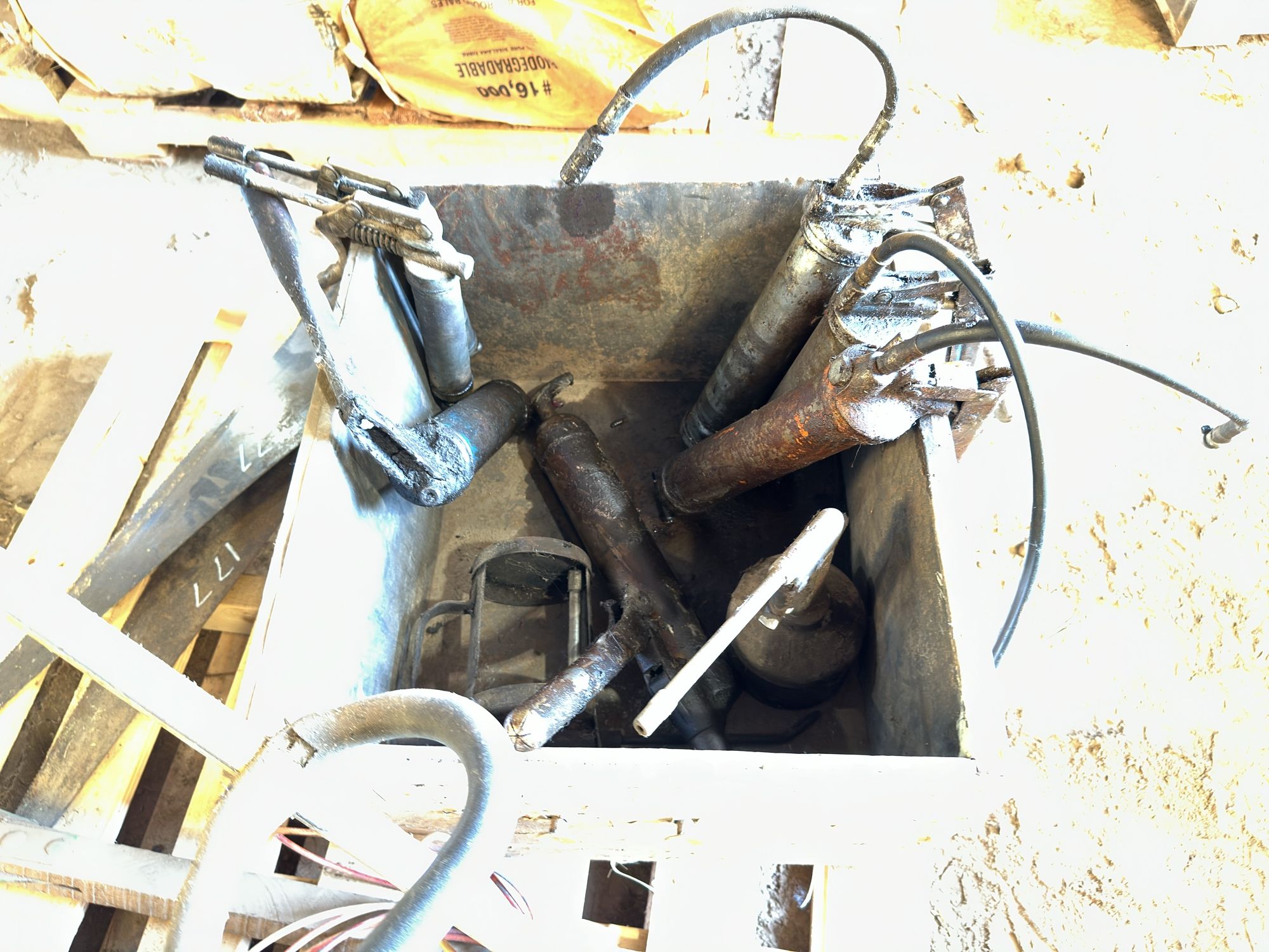 Lot image 2