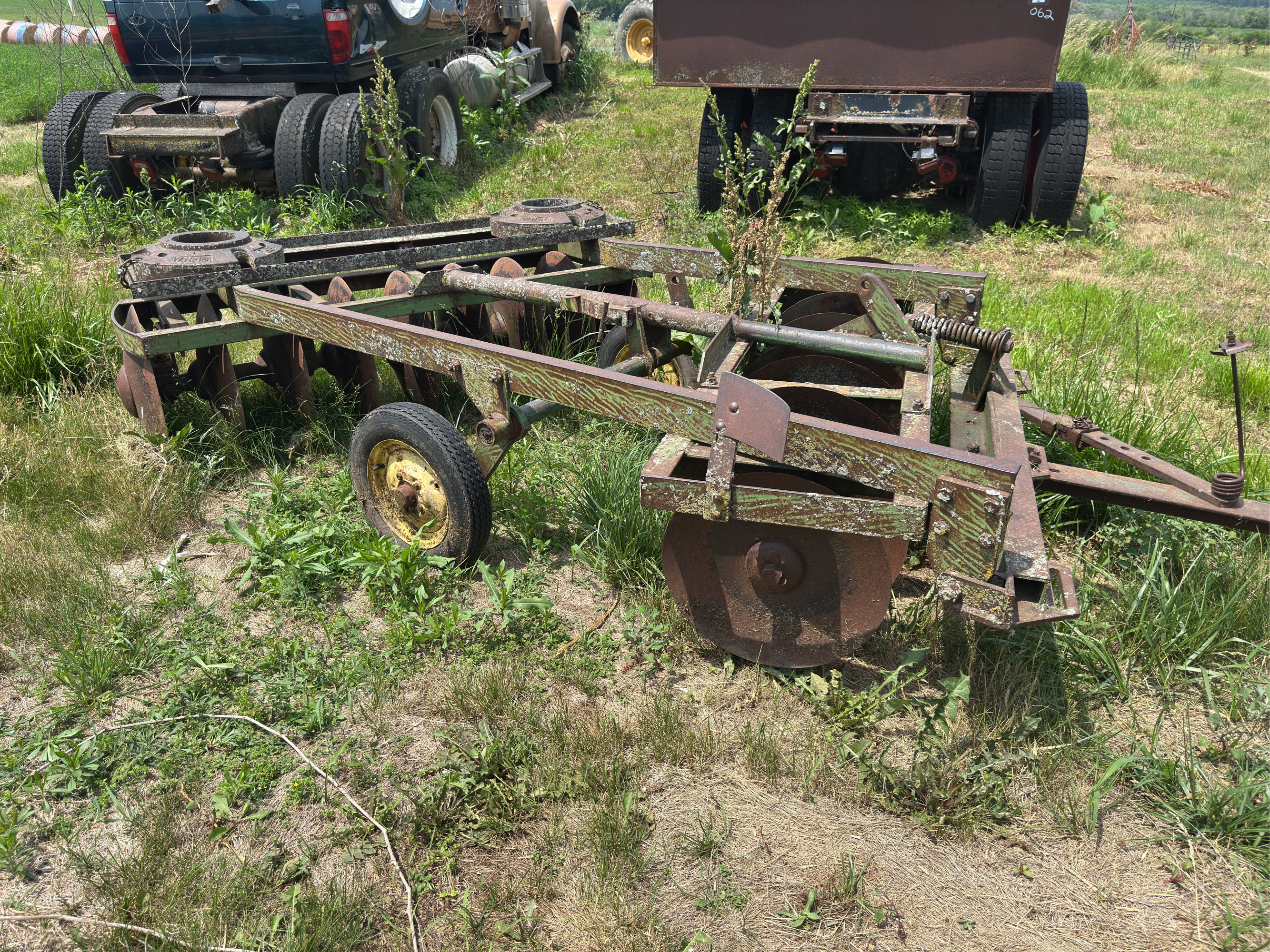 Lot image 8