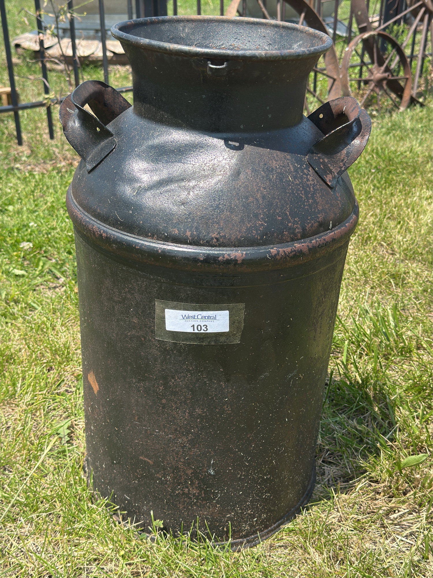 Lot image 1