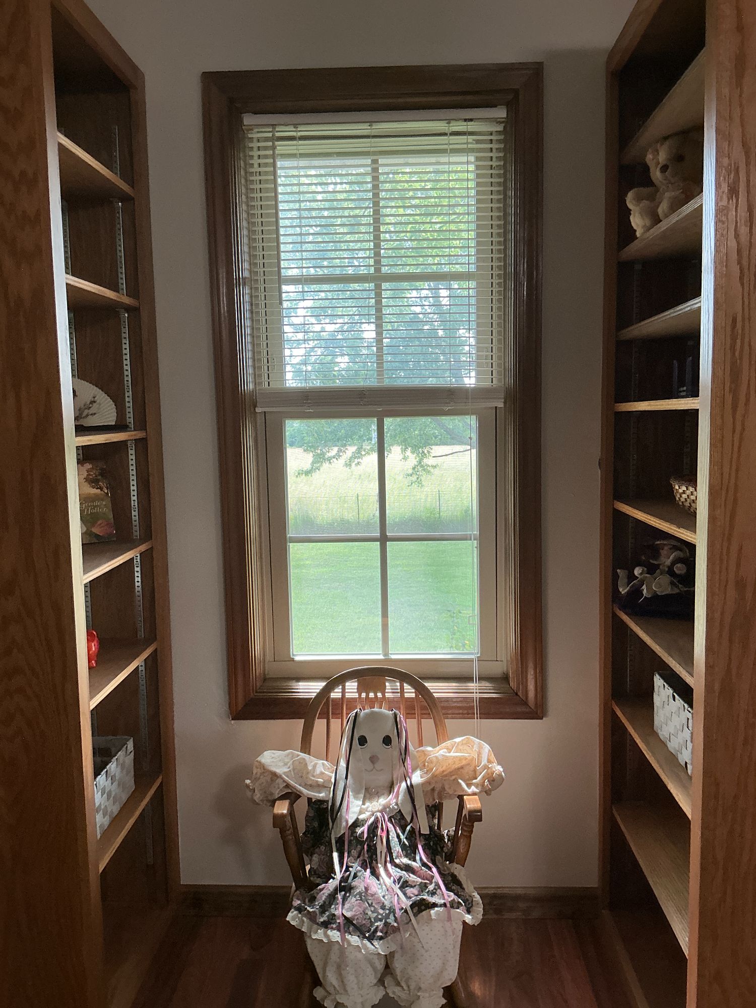 Lot image 84