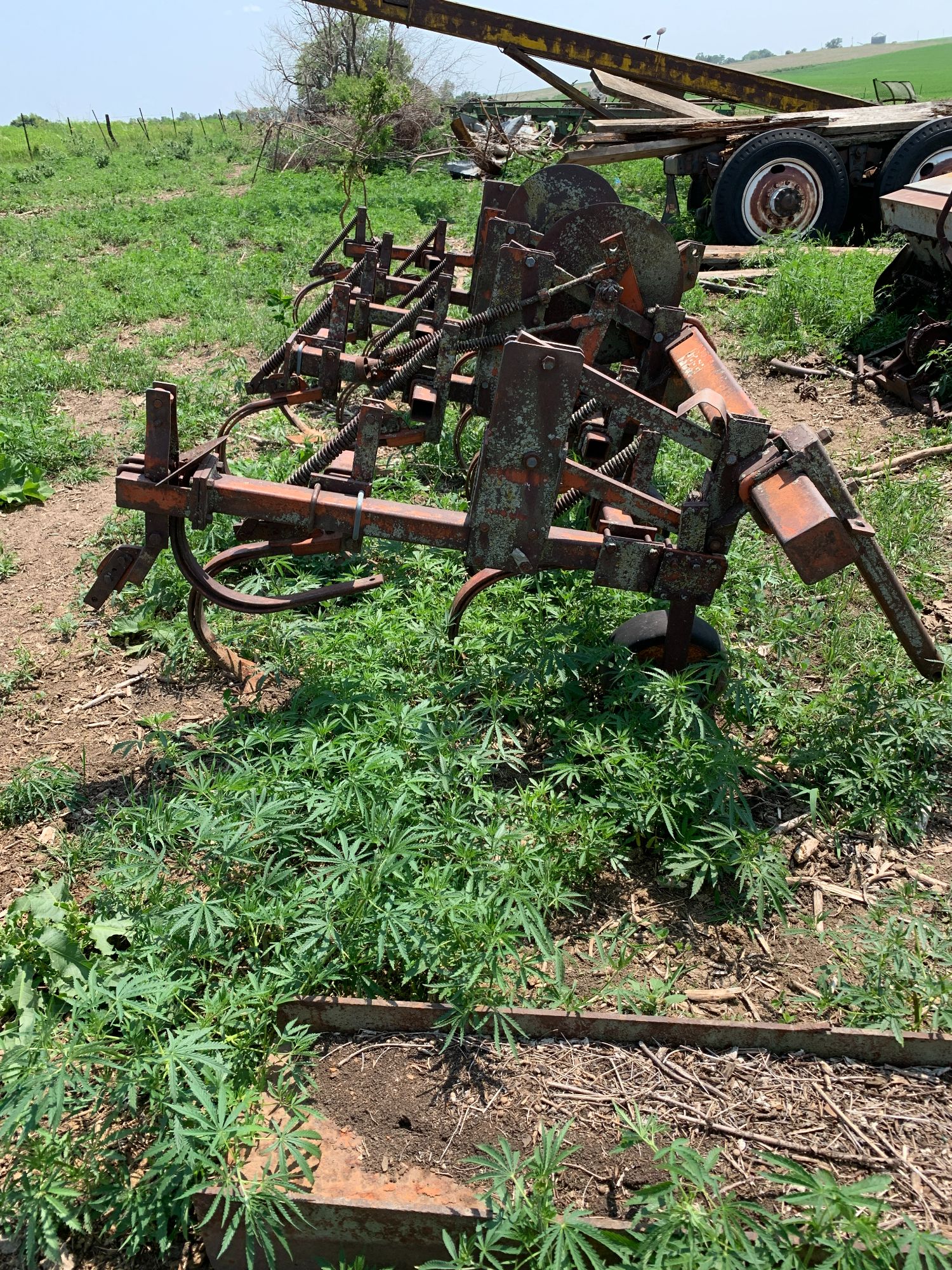 Lot image 4